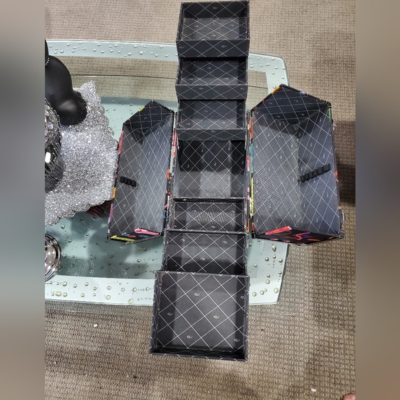 Colorful Patterned Storage Box - Picture 4 of 5